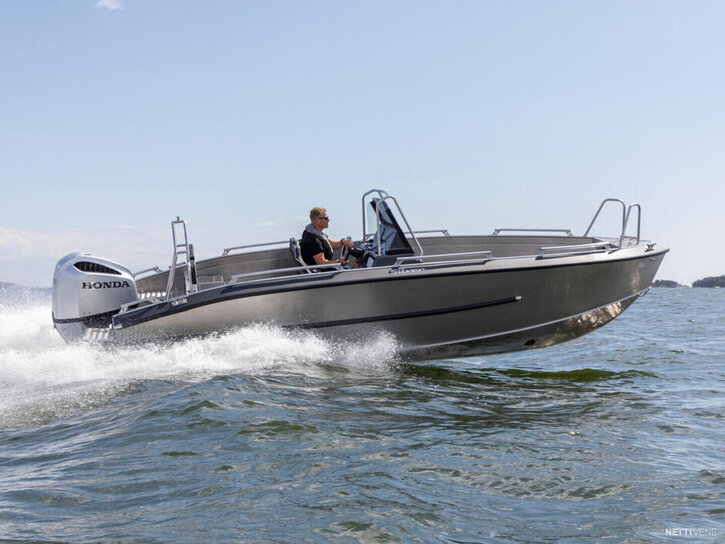 Moottorivene Silver SeaHawk CCX 2026 2300010
