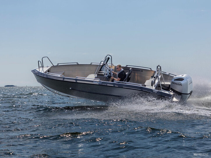 Moottorivene Silver SeaHawk CCX 2026 2300014