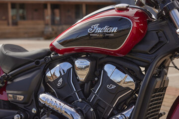 2026-na-imc-scout-classic-sunset-red-metallic-detail-2
