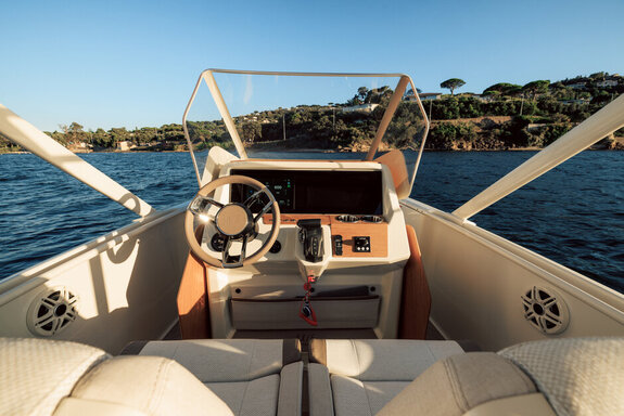 AXE 22 T-Top (25)