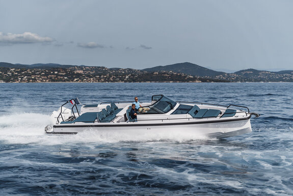 Axopar 37 Spyder_MY2023_A7_08174