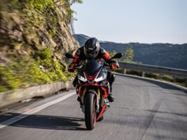 UP_GS_210420_Aprilia_Tuono_V4_9726