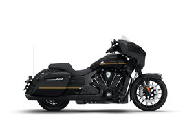 2026-ind-chieftainpowerplusdarkhorse112-intl-blackcrystal-cgi-rightprofile-n26lfvssej