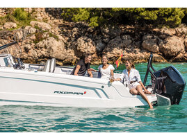 Axopar x Agapi Boat Club_img-4