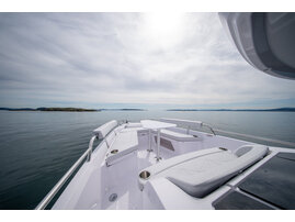 Axopar 29 XC Cross Cabin__14