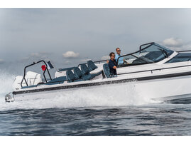 Axopar 37 Spyder_MY2023_A7_08105