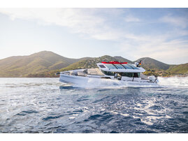 Axopar 45 XC Cross Cabin_099A2090