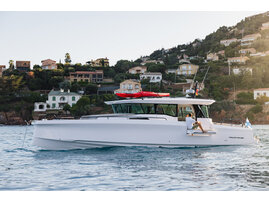 Axopar 45 XC Cross Cabin