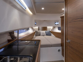 C11 T11 Interior-3530