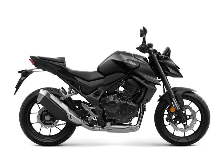 Väri: Mat Ballistic Black Metallic 25