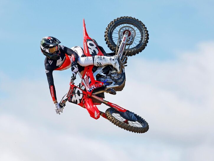 Väri: Extreme Red