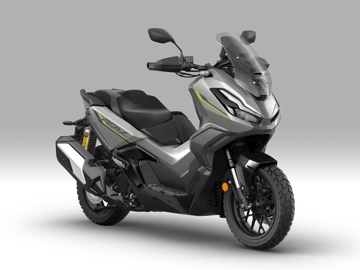 Väri: Pearl Falcon Gray