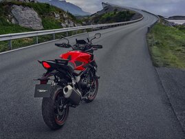 26YM 01 CB1000GT R380 GrandPrixRed aws 29